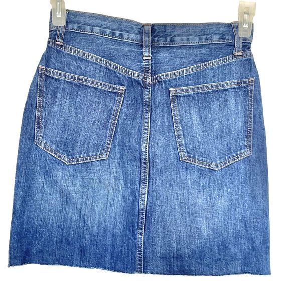 Gap Button Fly Womens Skirt Sz 25 Sz 2 Blue Denim Distressed Frayed Cut Off Mini - Picture 2 of 12